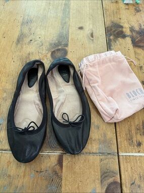 BLOCH Black Leather Classic Ballet Flats Size 39.5 EU With Dust Bag